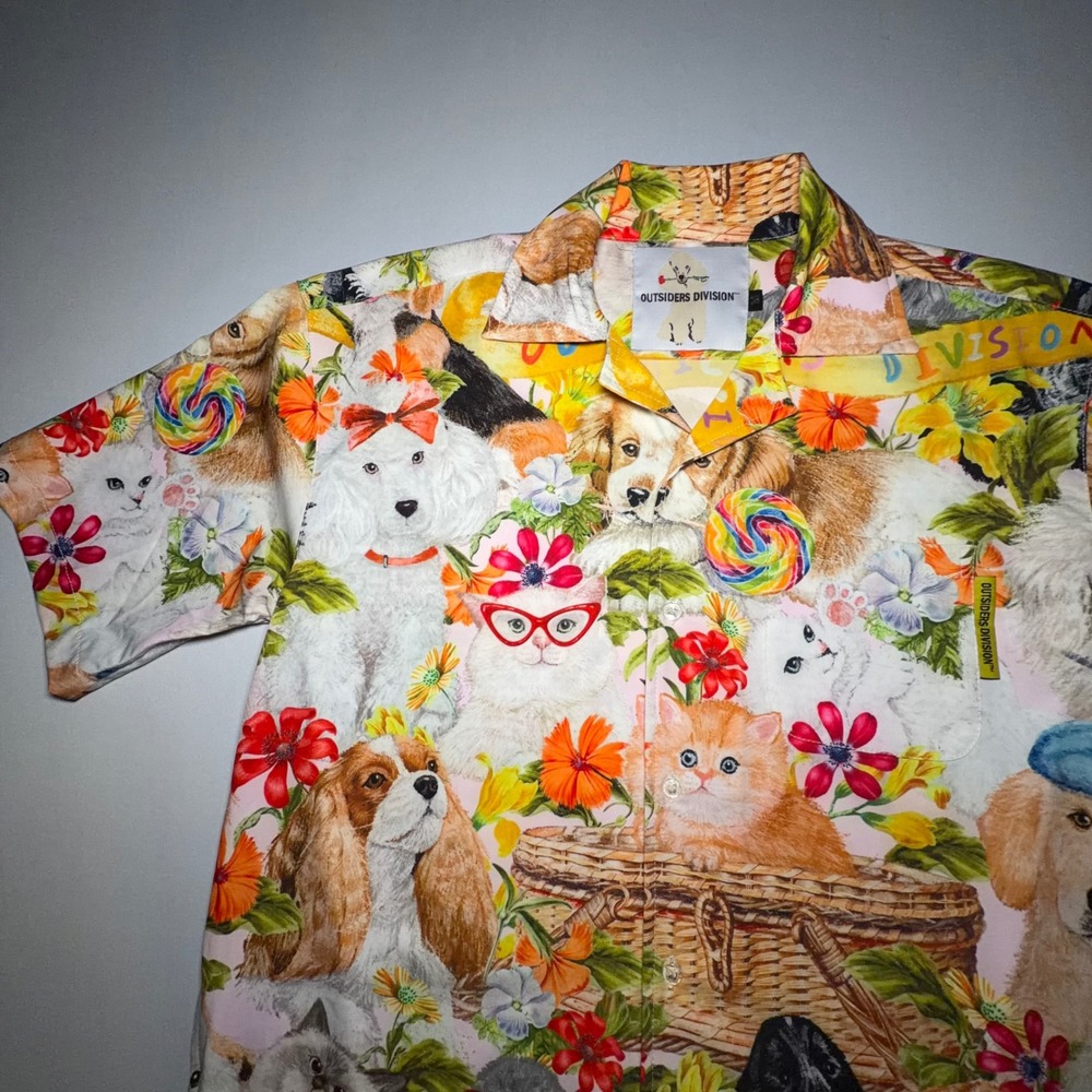 Outsiders Division Shirt Mens Medium Multicolor Cat Dog Festival Kitschy EUC - Picture 3 of 15
